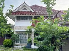 Villa Pesona Merapi With 3 BR