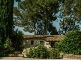 Family Home With Pool Near Lake Salagou