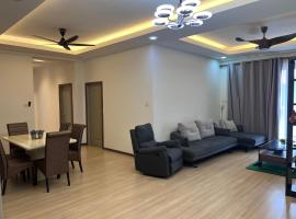 J5 Apartment by Azhara Homestay, ξενοδοχείο σε Bintulu