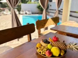 EXTRAORDINARY Amna Home with 4 bedroom and pool!