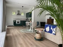 Bright apartment with private parking near Ghent city centre