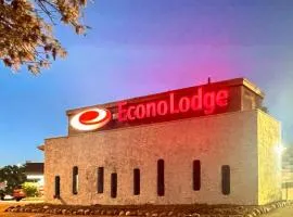 Econo Lodge Motel Village