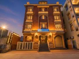 FabHotel Tipsyy Inn Suites