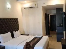Hotel orbit grand