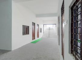 SPOT ON Hotel Veer Galaxy, hotel v destinaci Ghātampur