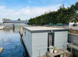 Houseboat XL Zwartsluis 1