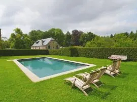 Holiday Home in Gesves with Pool & Sauna