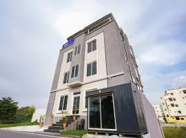 FabHotel Sree Laveeza