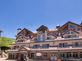 Blue Mesa Lodge 32A by AvantStay Located In The Heart Of Mountain Village w Prime Skiing Access, hotel em Telluride