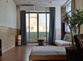 山露露品茶 70年代老房子 六至十人 包層民宿