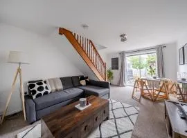 Pass the Keys Lovely 3 Bed Garden Home - Oxford