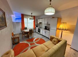 Panoramic La Cetate，特爾古尼亞姆茨的附設泳池的飯店