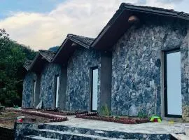 Du già Mit's homestay