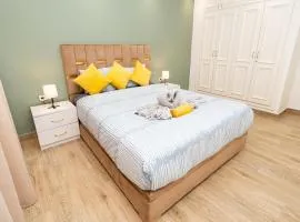 Family Corner, Grand appartement familles et Groupes, Tanger centre, 3' à pied de la Corniche,