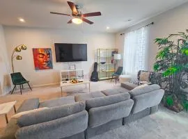 Modern 3BR Townhouse Near RDU & Hospitals