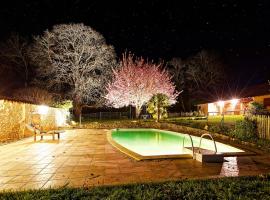 Le bon coin pour des vacances - Maison et piscine, hotel di Sainte-Foy-de-Longas
