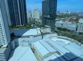 Luxury Apartemen Anderson Benson PTC By Staycation