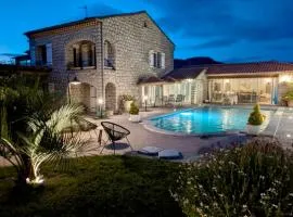 Maison 8-10p, 4 ch, piscine privée, sauna, hammam