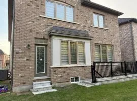 Comfy Basement Suite in Quiet Neighbourhood