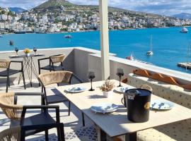 Sarandë TopView Apartment Portside, βίλα στους Αγίους Σαράντα