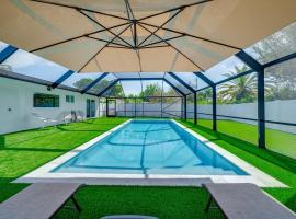 Modern House Close to the Beach, hotel in Deerfield Beach