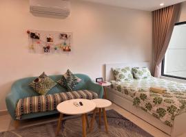 Vinhome Grand Park Homestay-HappyStay, Hotel in Gò Công