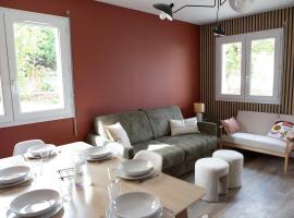 Charmant appartement T3, hotel in Roussillon en Isere