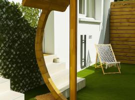 Sauna Extérieur, Spa, Parking-L'Eden Suite, ξενοδοχείο σε Lorient