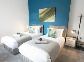 Modern House Ideal For Families and Contrators