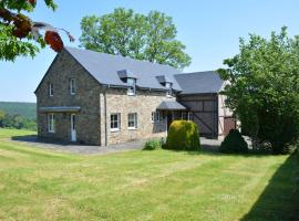 Spacious villa in Daverdisse with large garden, počitniška nastanitev v mestu Daverdisse