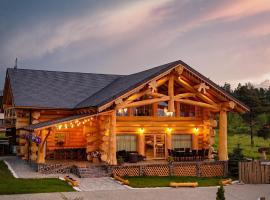 Prosilva House Banffy, hotel s baz&eacute;nem v destinaci Topliţa