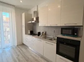 Appartamento Moderno, Comfort, Mare e Posizione Top