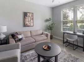 Landing Modern 1BD Pool Gym