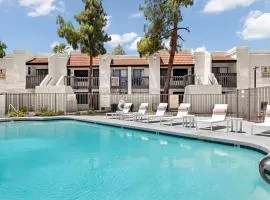Landing Apartments Phoenix - Maryvale Village