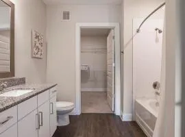 Landing Spectacular 2BD Gym