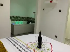 Studio confortable avec jacuzzi