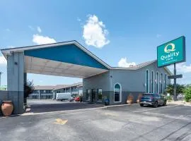 Quality Inn Near Lake Marble Falls