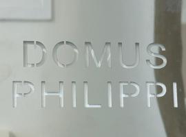 Domus Philippi & parking, hotel in Larisa