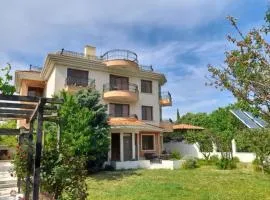 Villa B&B