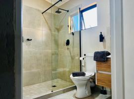 TLS Cottages, hotel i Shongwe