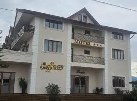 Motel Infinit