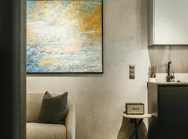 The Black Eagle Luxury Appartements