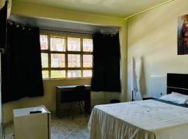 Hostel Londrina, ξενοδοχείο στη Λοντρίνα