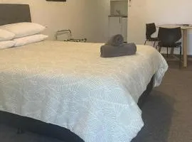 Tripinn Modern Motels & Affordable Accommodation