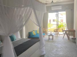 Kaori Cafe and Villa, hotel i Weligama