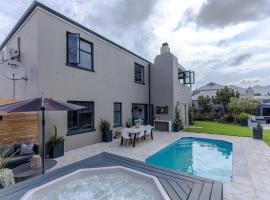 Bradley-Evans House โรงแรมในHarmony