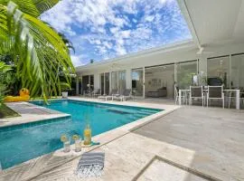 Villa White Orchid