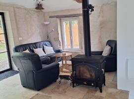 Gîte de la douce évasion, ξενοδοχείο σε Auverse