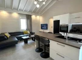 Theros Villa 2
