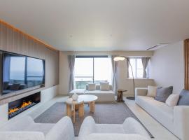 Vast Bleu IWAYA, отель в городе Авадзи